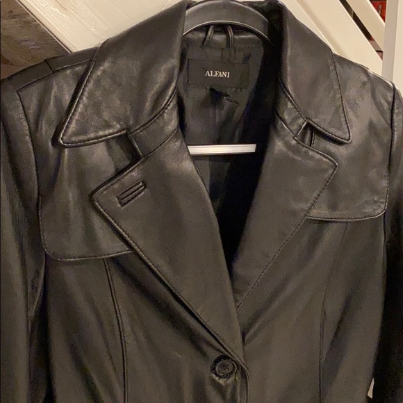 Leather coat - Picture 3 of 3
